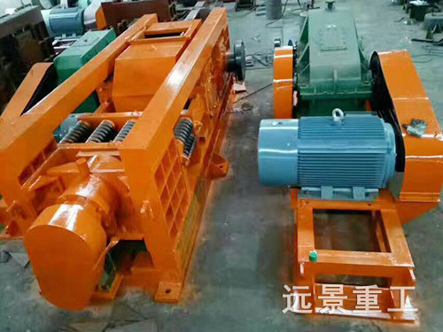 對輥式制砂機3